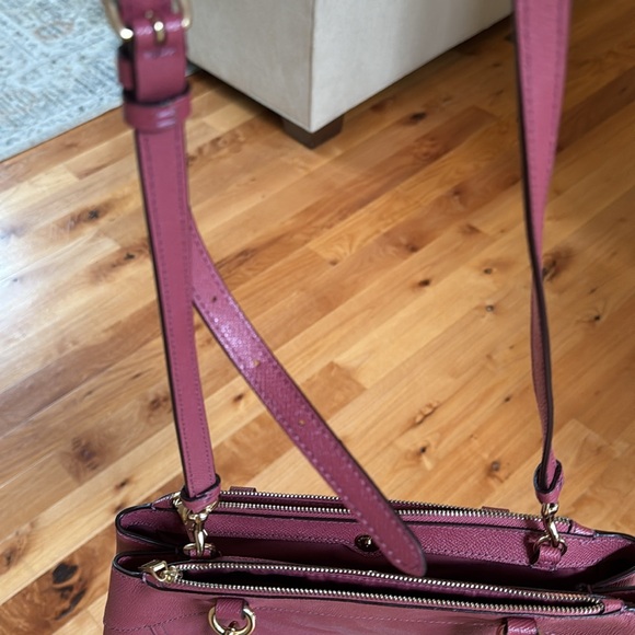 COACH Beautiful lipstick rose purse- brand new pristine condition. Never worn - Picture 6 of 6